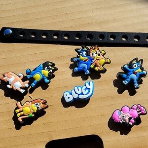 Bluey croc charms with bracelet NWT